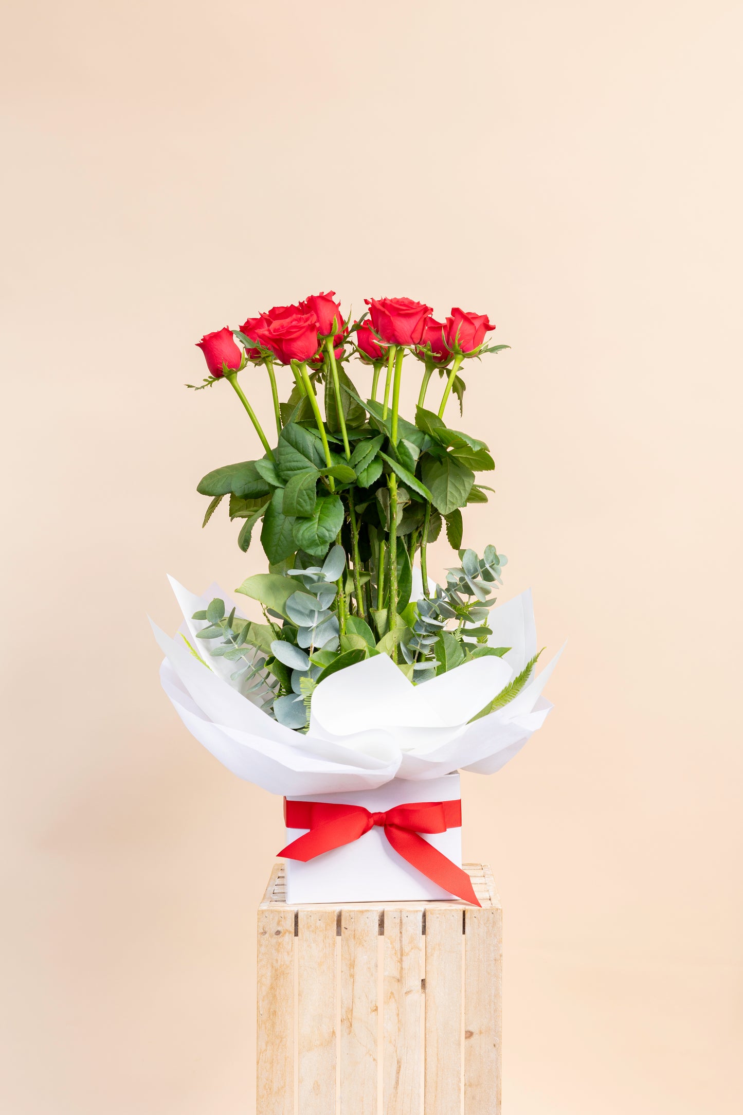 12 Red Cupids - Free standing Arrangement -  Dozen Red Roses