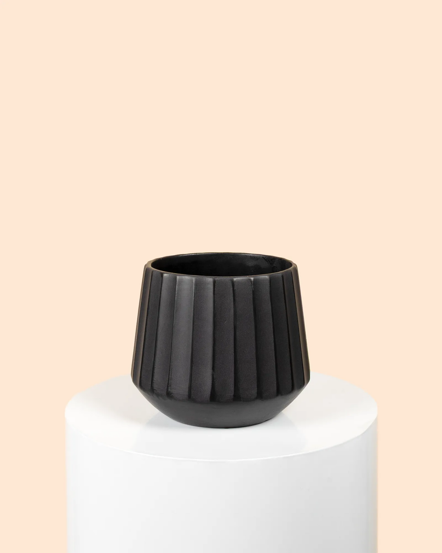 Cove Drum Pot (Black)