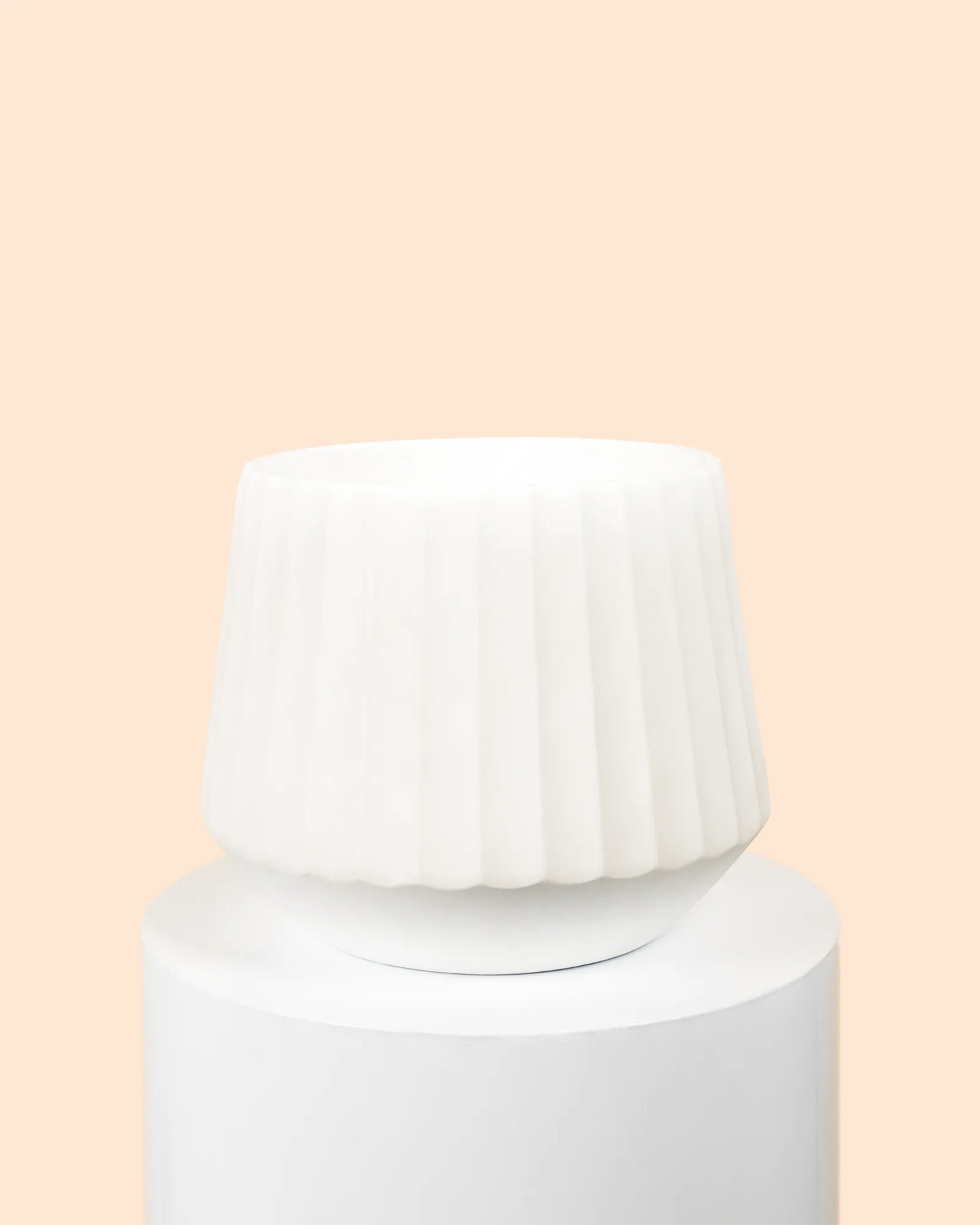 Cove Drum Pot (White)