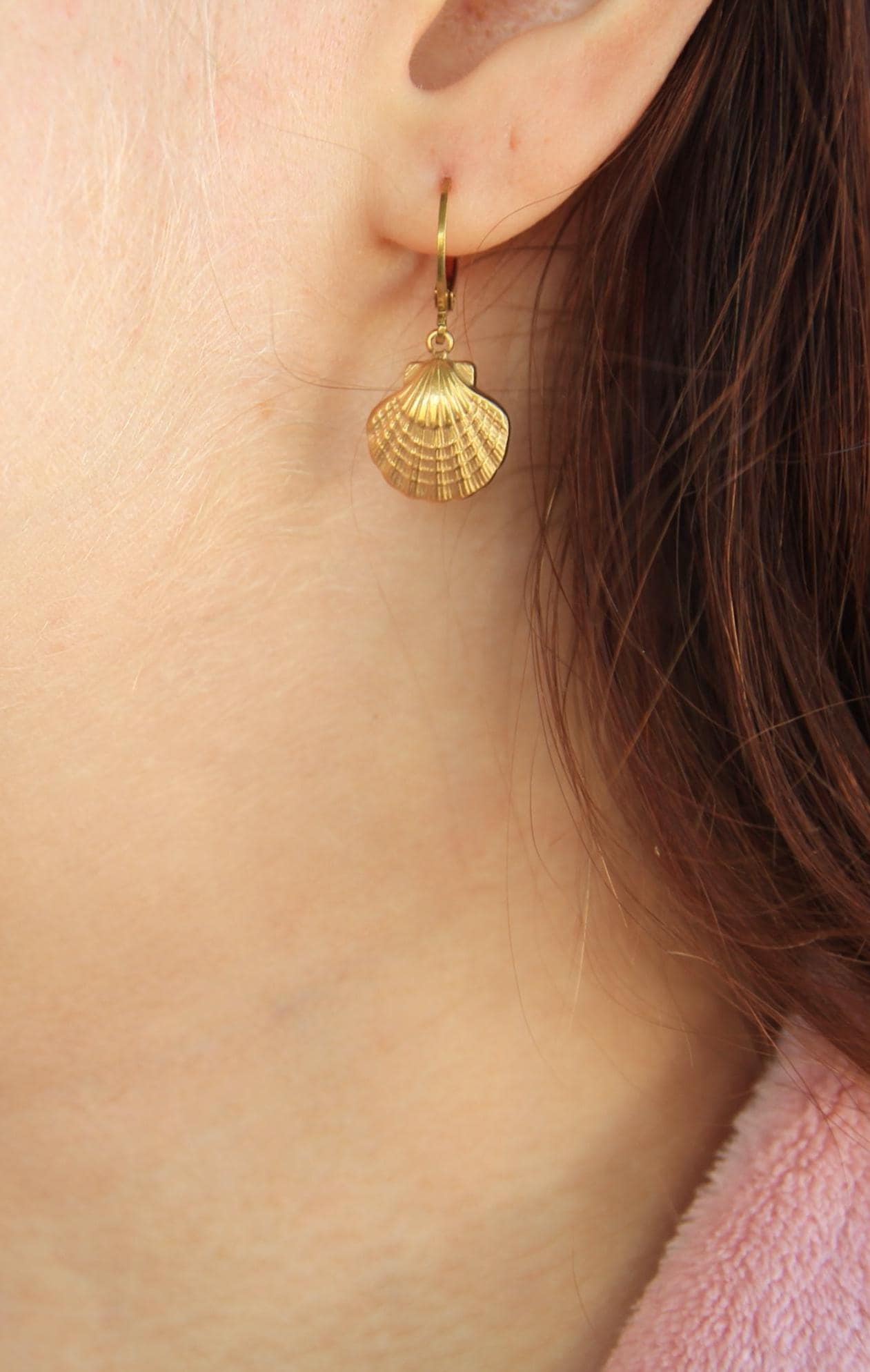 Gold Scallop Shell Huggie Earrings