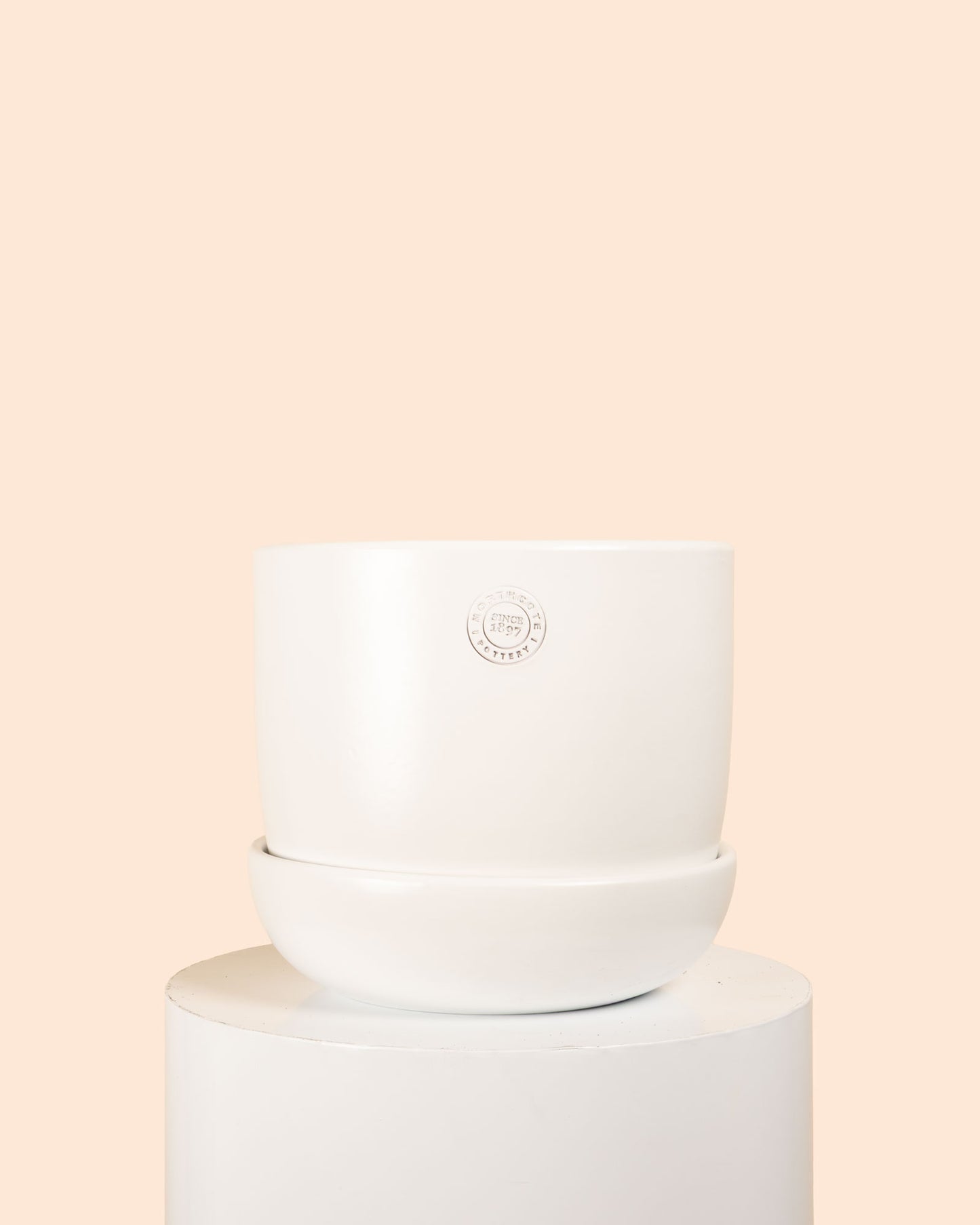 Hana Pot with Saucer (White)
