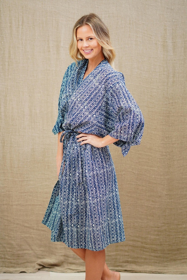 Linens Unlimited Indigo Fan Half Sleeves Kimono
