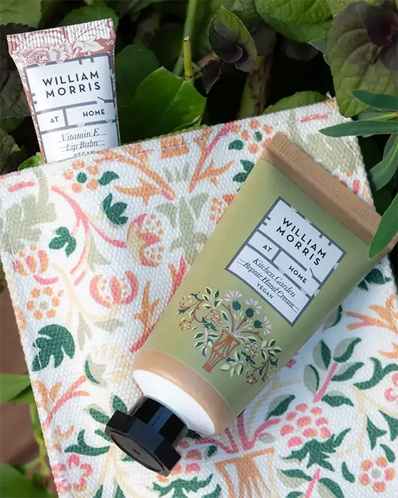 William Morris at Home Kitchen Garden Back Pocket Duo Gift Set